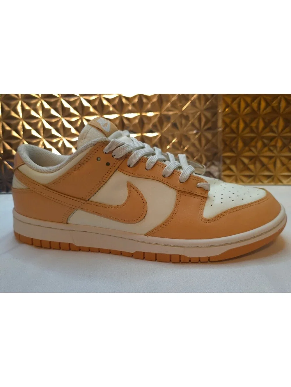 Womens size 10 Nike Dunk Low 